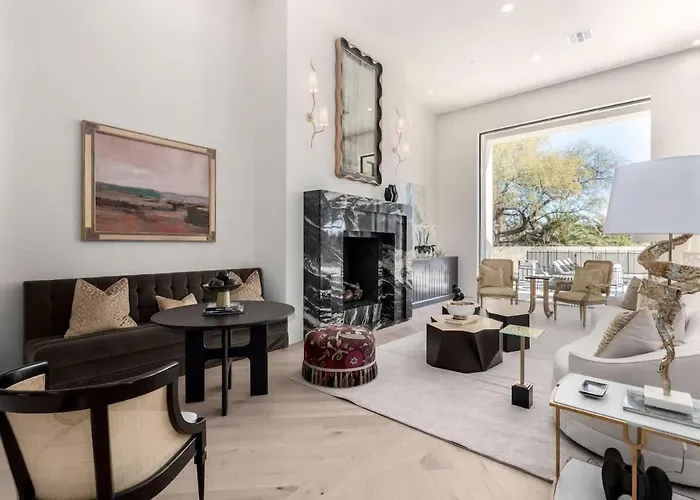 Palisade - Designer Estate - Pool & Sports Court