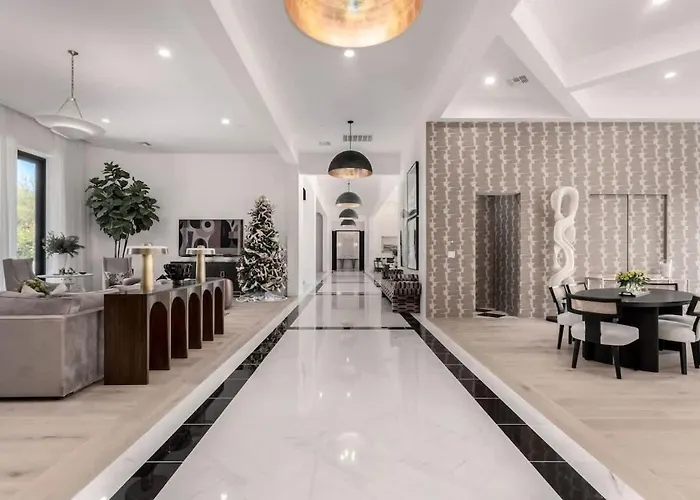 Dom wakacyjny Palisade - Designer Estate - Pool & Sports Court *