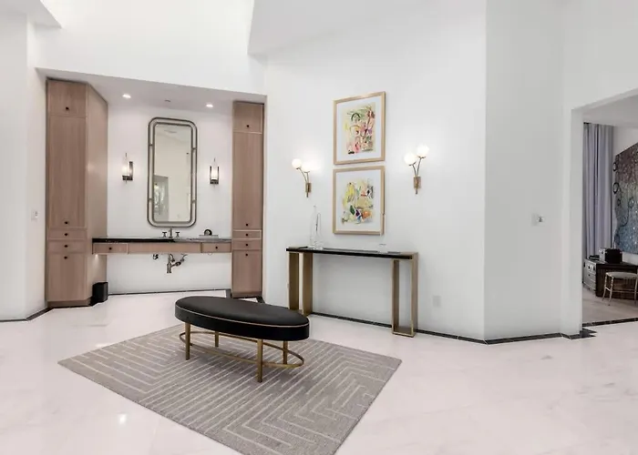 Palisade - Designer Estate - Pool & Sports Court *