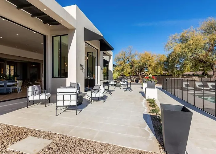 Palisade - Designer Estate - Pool & Sports Court *