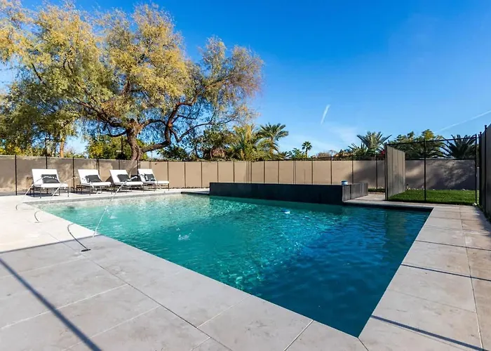 Palisade - Designer Estate - Pool & Sports Court *