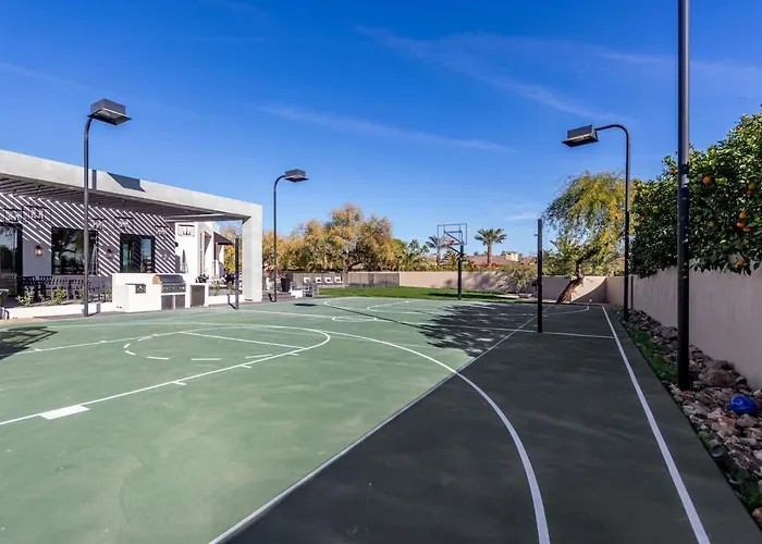 Dom wakacyjny Palisade - Designer Estate - Pool & Sports Court Scottsdale